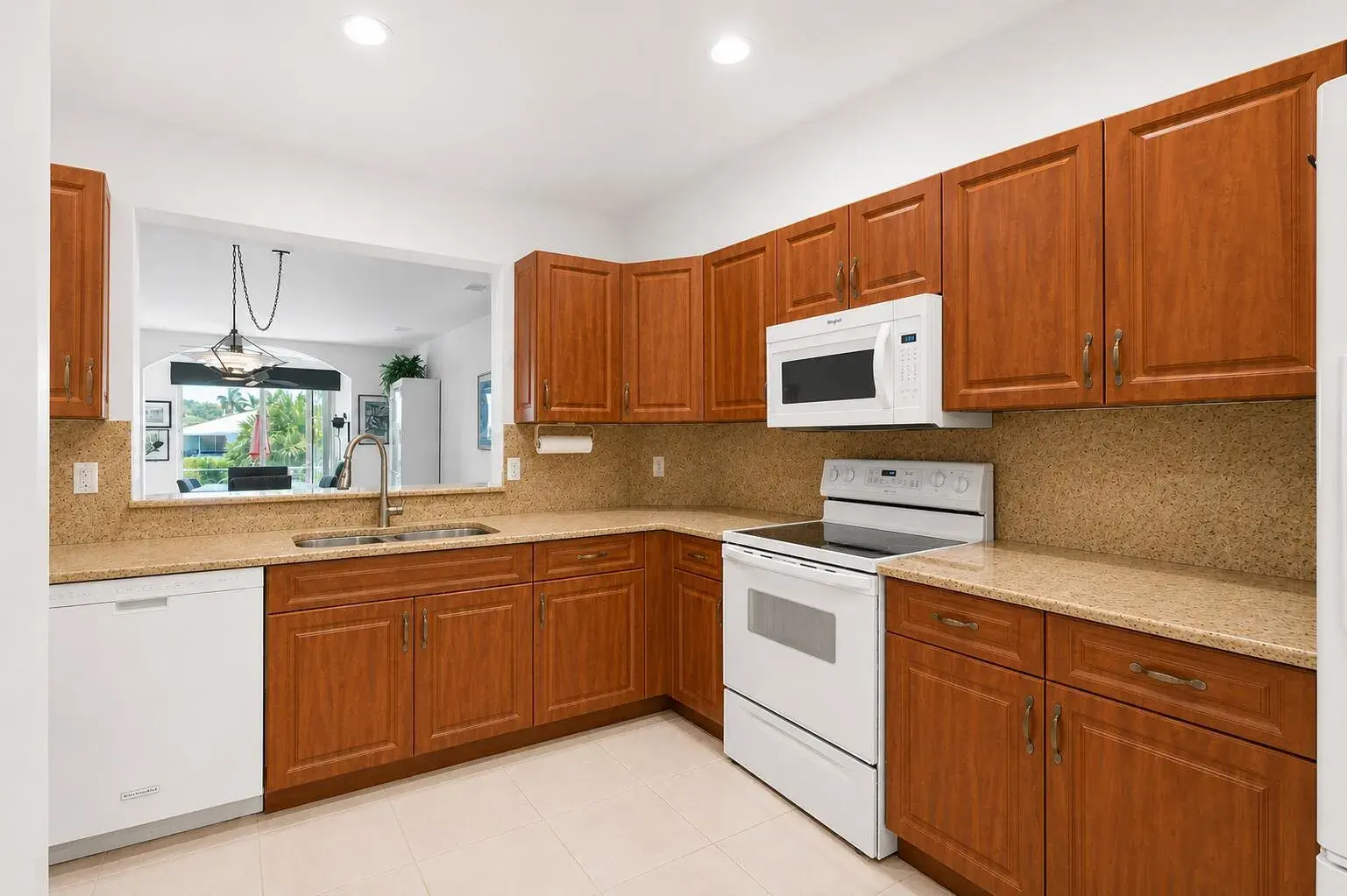 10773 Royal Caribbean Circle, Boynton Beach FL 33437