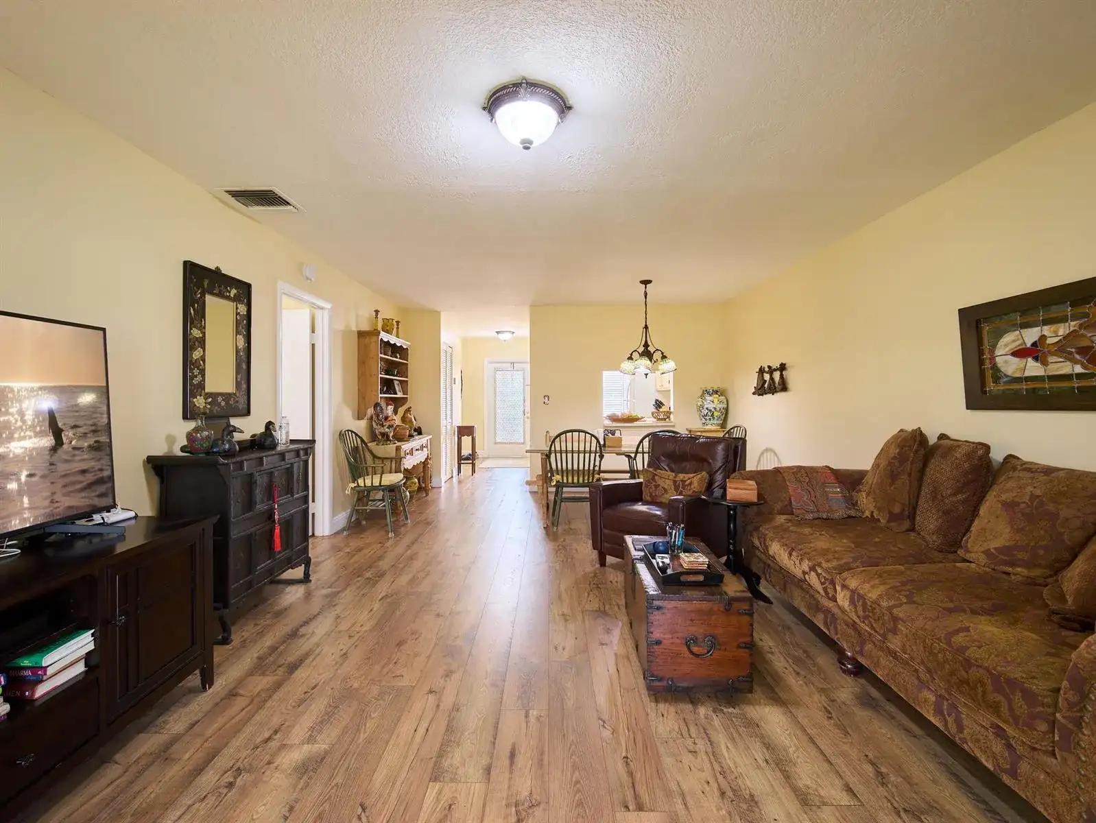 175 Lake Susan Lane, West Palm Beach FL 33411 photo 4