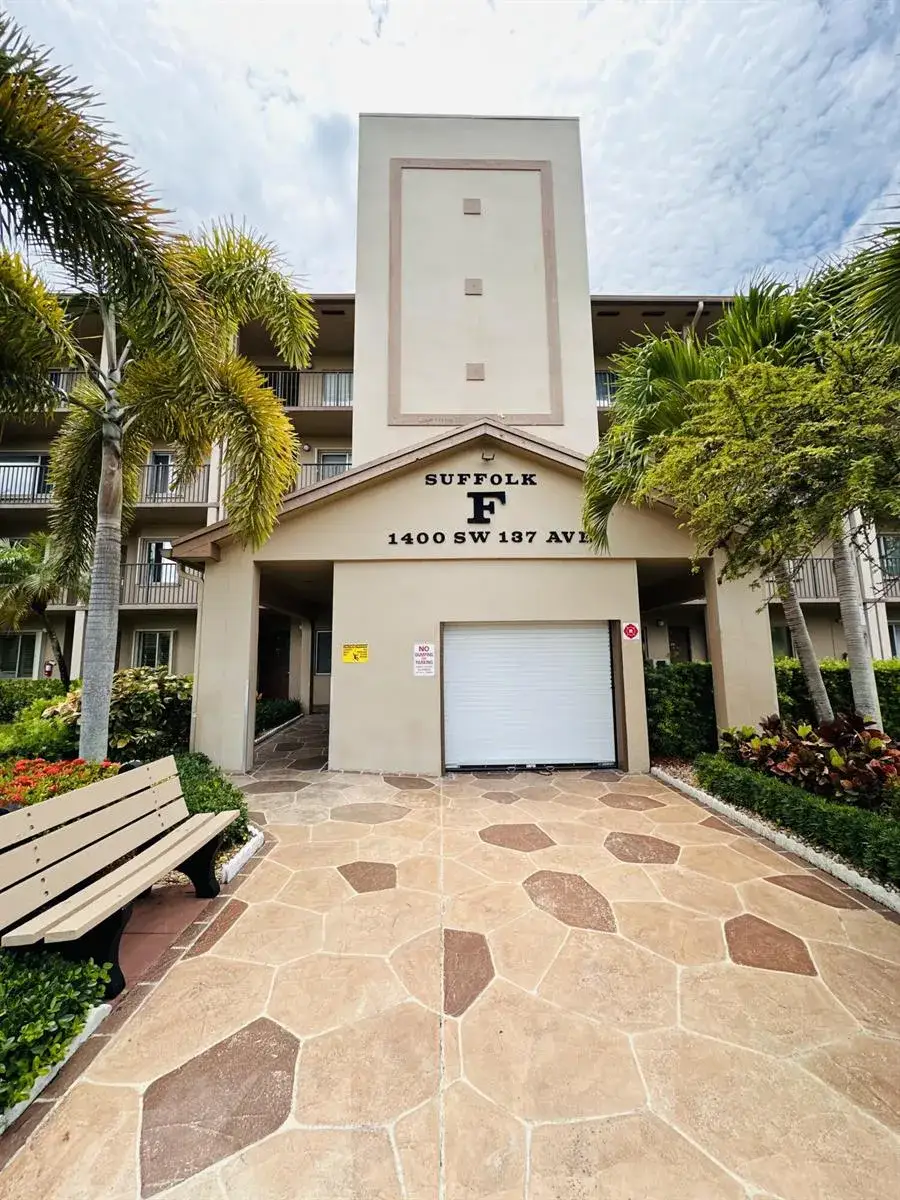 1400 SW 137 Avenue # 107f, Pembroke Pines FL 33027