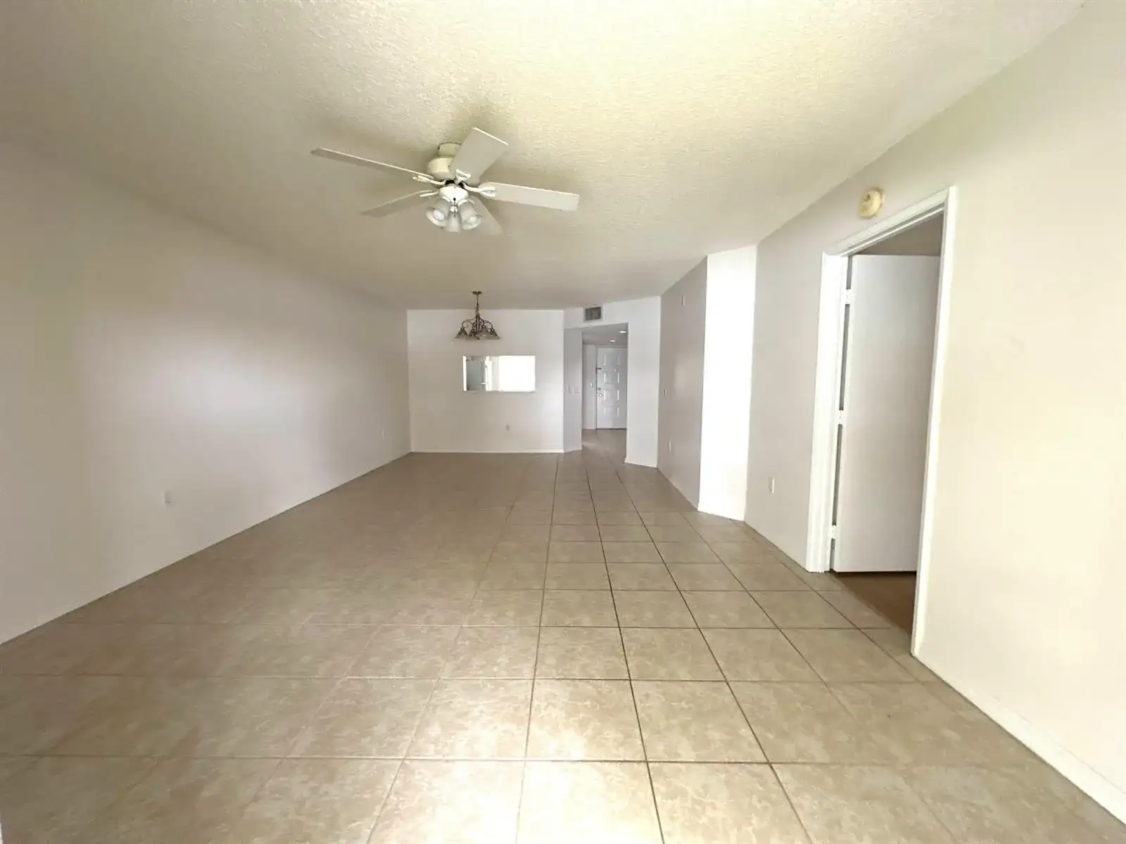 1400 SW 137 Avenue # 107f, Pembroke Pines FL 33027 photo 4