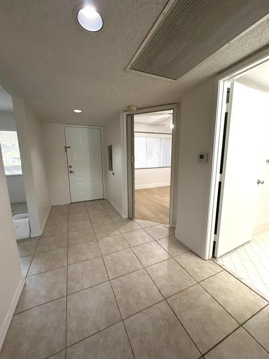 1400 SW 137 Avenue # 107f, Pembroke Pines FL 33027 photo 5
