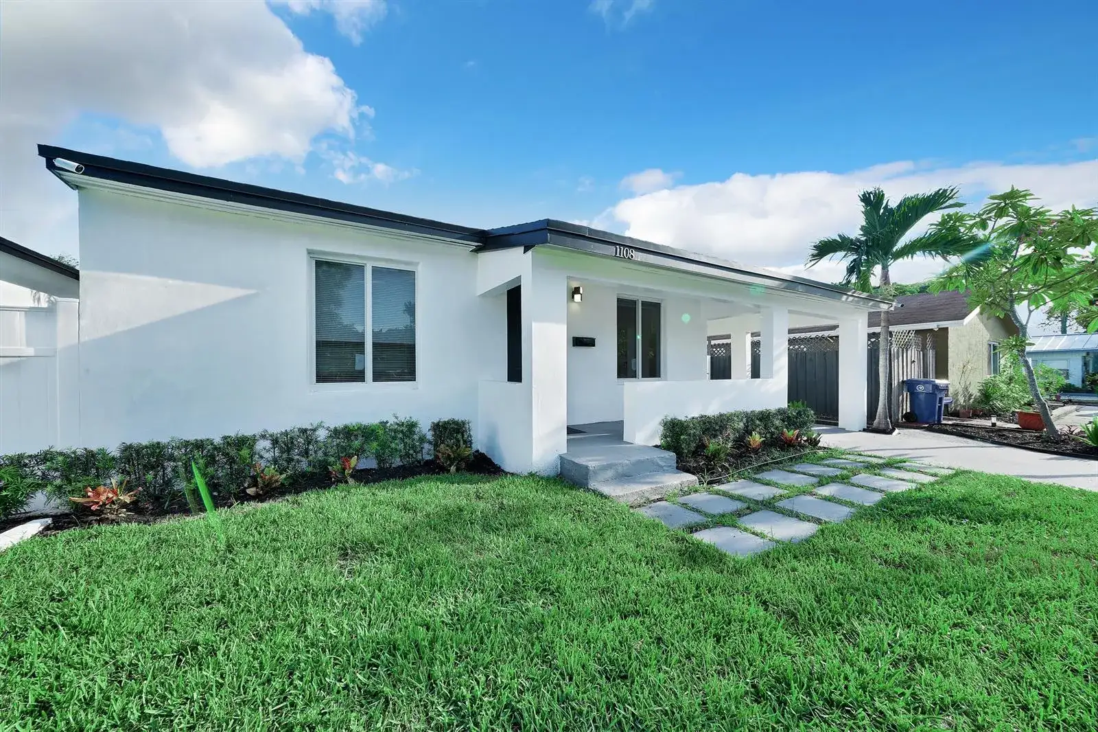 1108 NE 16th Street, Fort Lauderdale FL 33304 photo 2