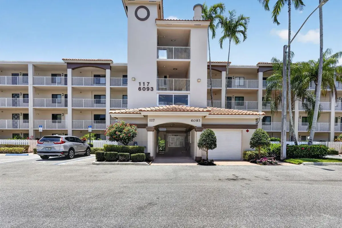 6093 Pointe Regal Circle # 206, Delray Beach FL 33484