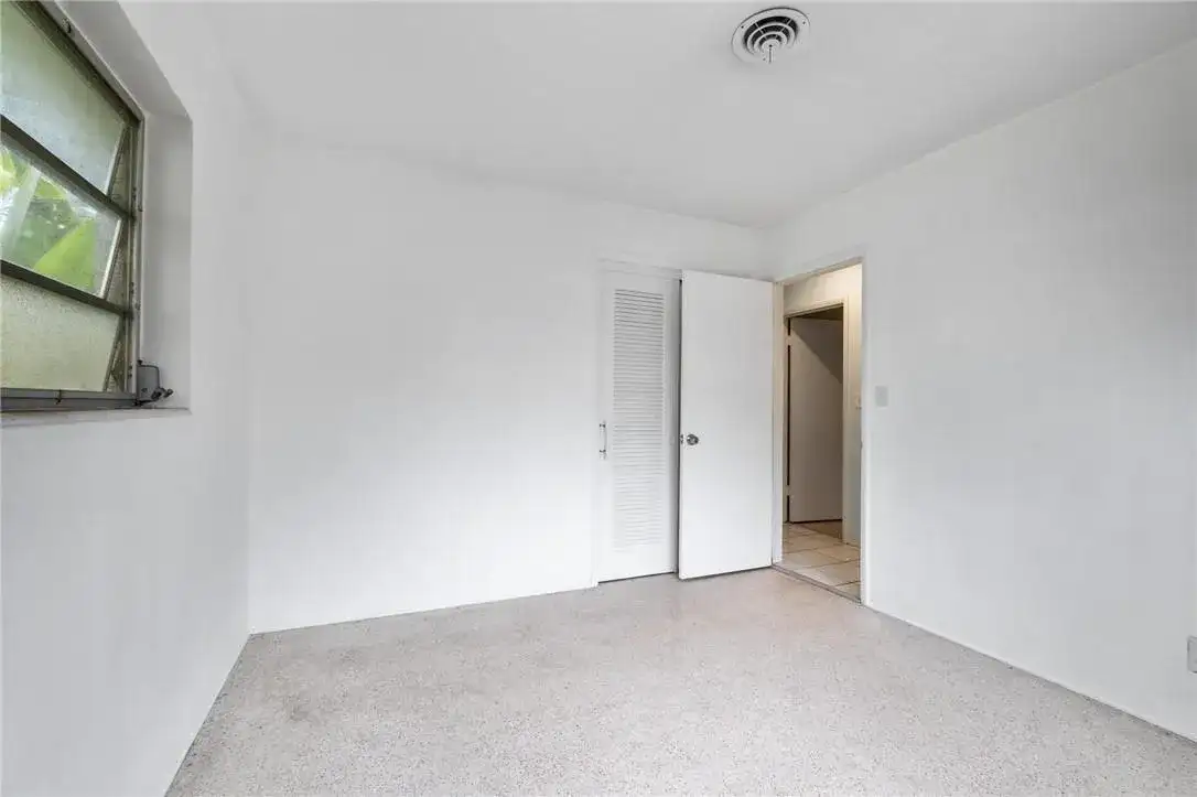 4430 NE 16th Terrace, Oakland Park FL 33334 photo 4
