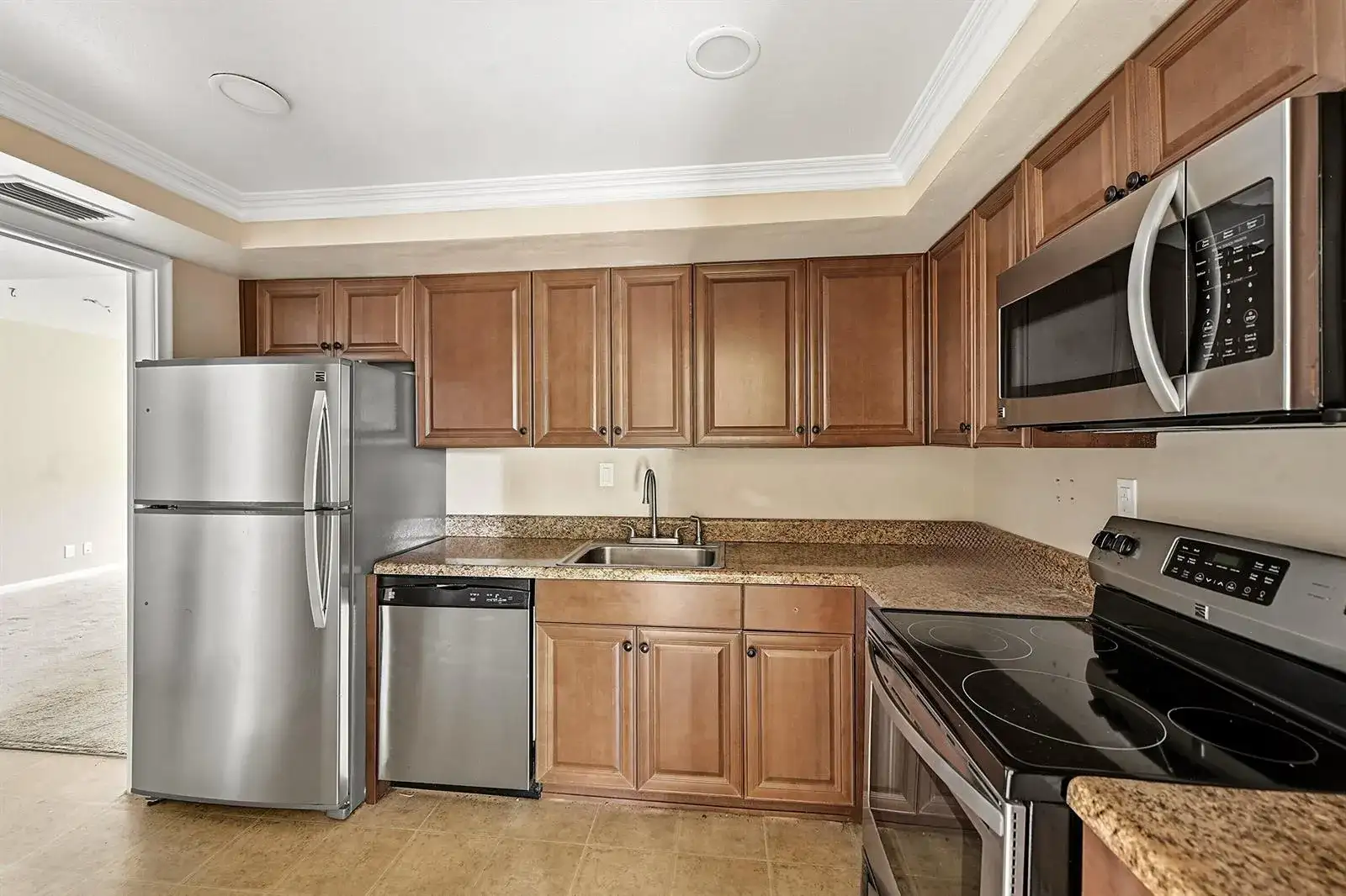 5570 Tamberlane Circle # 229, Palm Beach Gardens FL 33418 photo 3