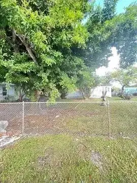 6312 NW 17th Avenue, Miami FL 33147 photo 4