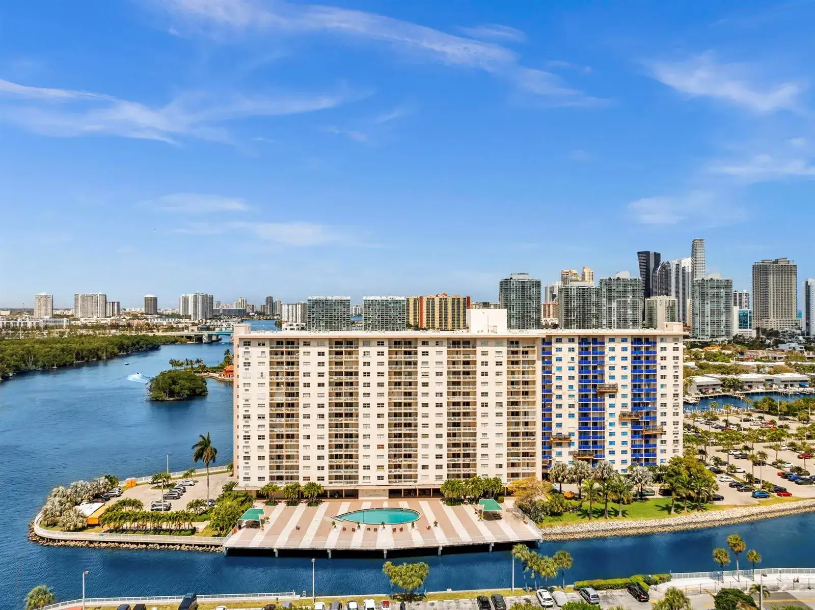 400 Kings Point Drive # 1628, Sunny Isles Beach FL 33160 photo 3