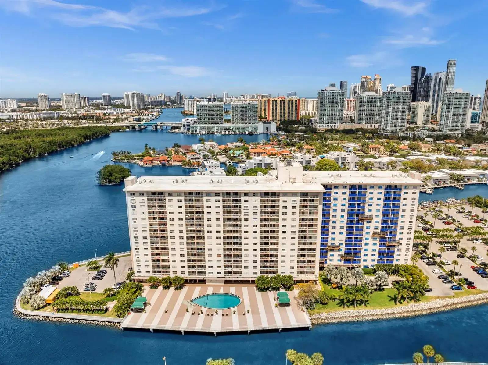 400 Kings Point Drive # 1628, Sunny Isles Beach FL 33160 photo 4