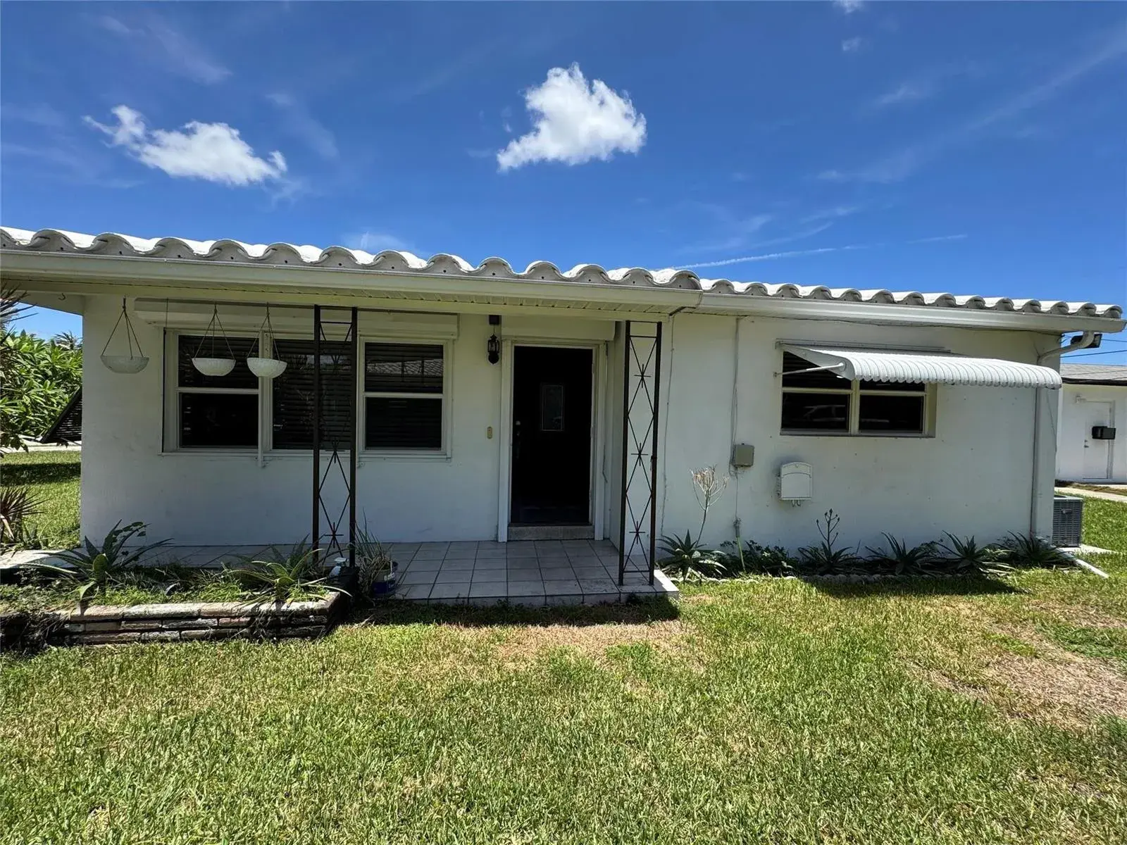 925 N 32nd Avenue, Hollywood FL 33021