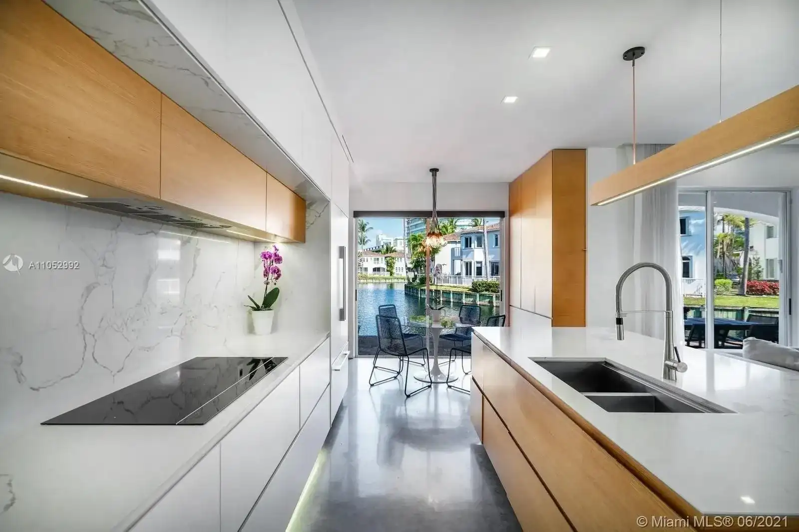 20824 NE 30th Place, Aventura FL 33180