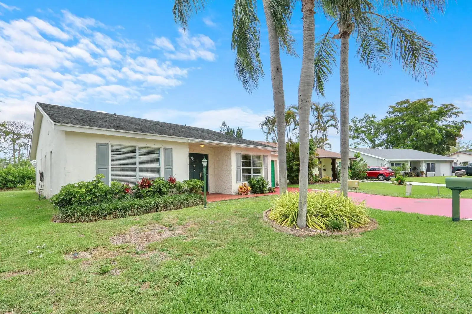 7156 Pine Bluff Drive, Lake Worth FL 33467 photo 2