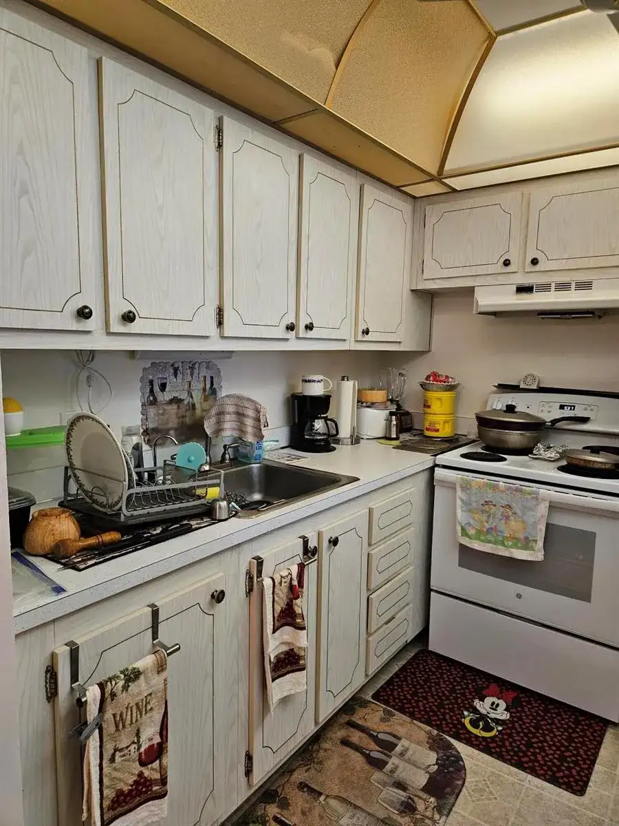 300 Village Green Circle S # 302, Palm Springs FL 33461 photo 5
