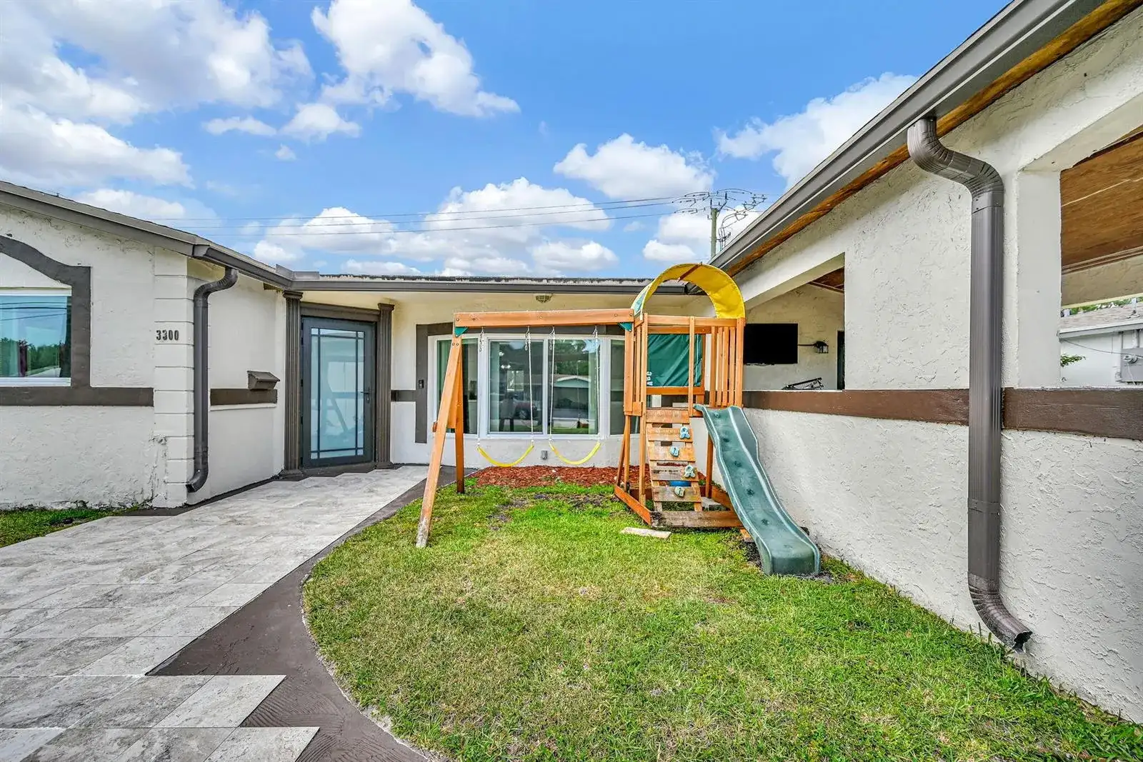 3300 NW 32nd Street, Lauderdale Lakes FL 33309 photo 2