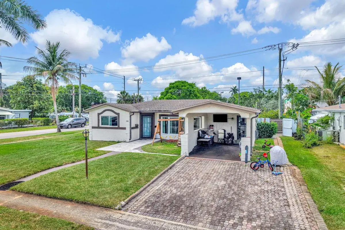 3300 NW 32nd Street, Lauderdale Lakes FL 33309