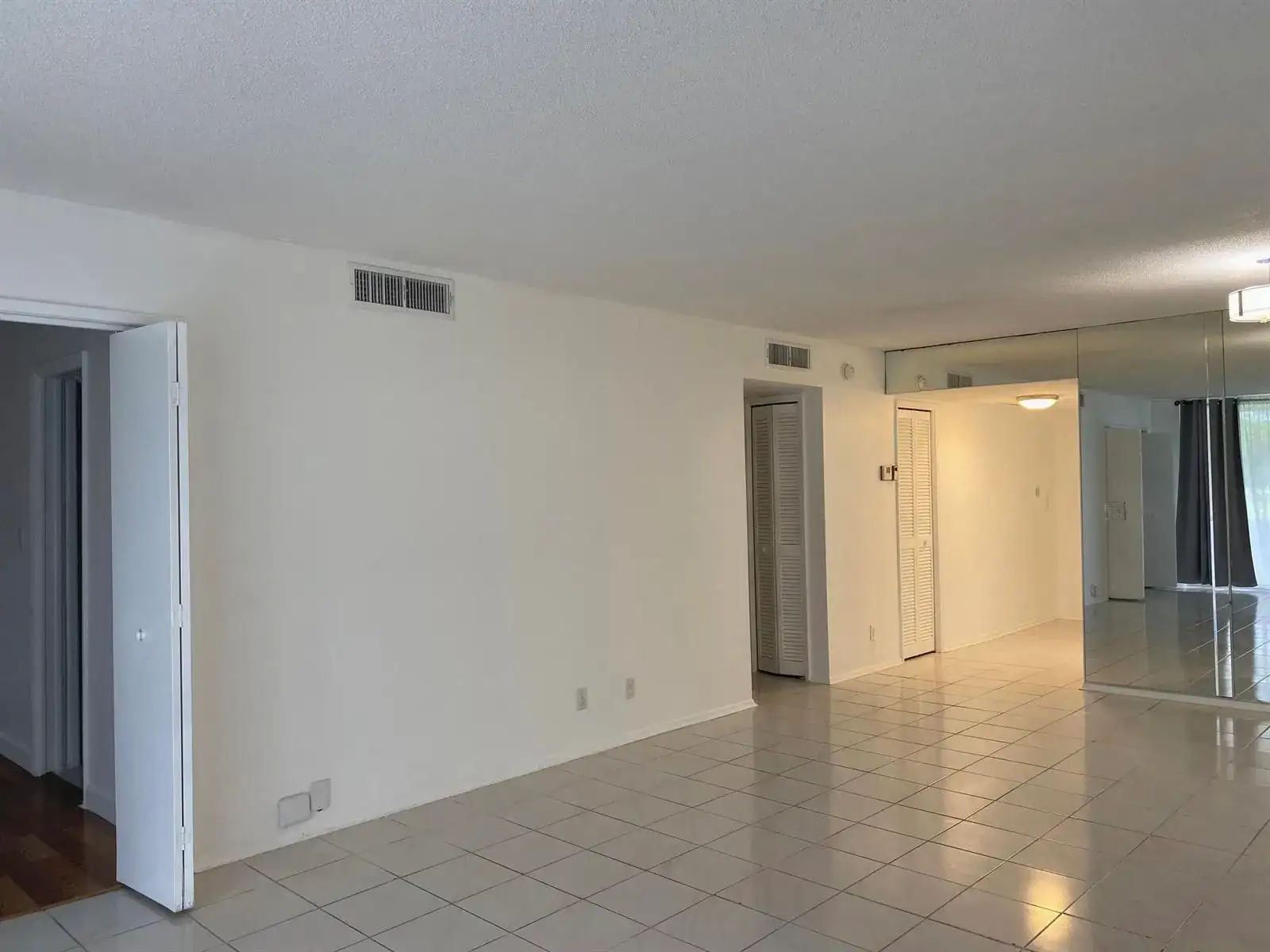 2751 S Palm Aire Drive # 107, Pompano Beach FL 33069 photo 4