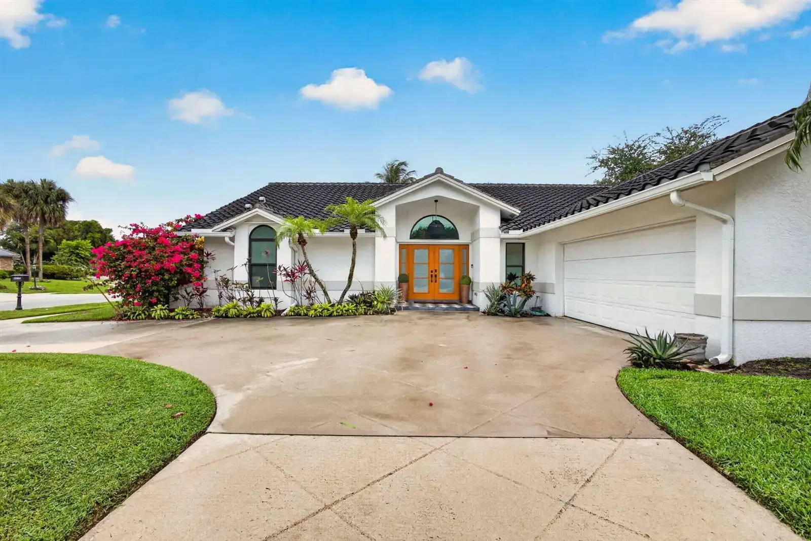 12897 La Rochelle Circle, Palm Beach Gardens FL 33410 photo 2