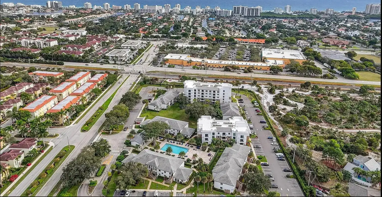 100 W Hidden Valley Boulevard # 302, Boca Raton FL 33487 photo 2