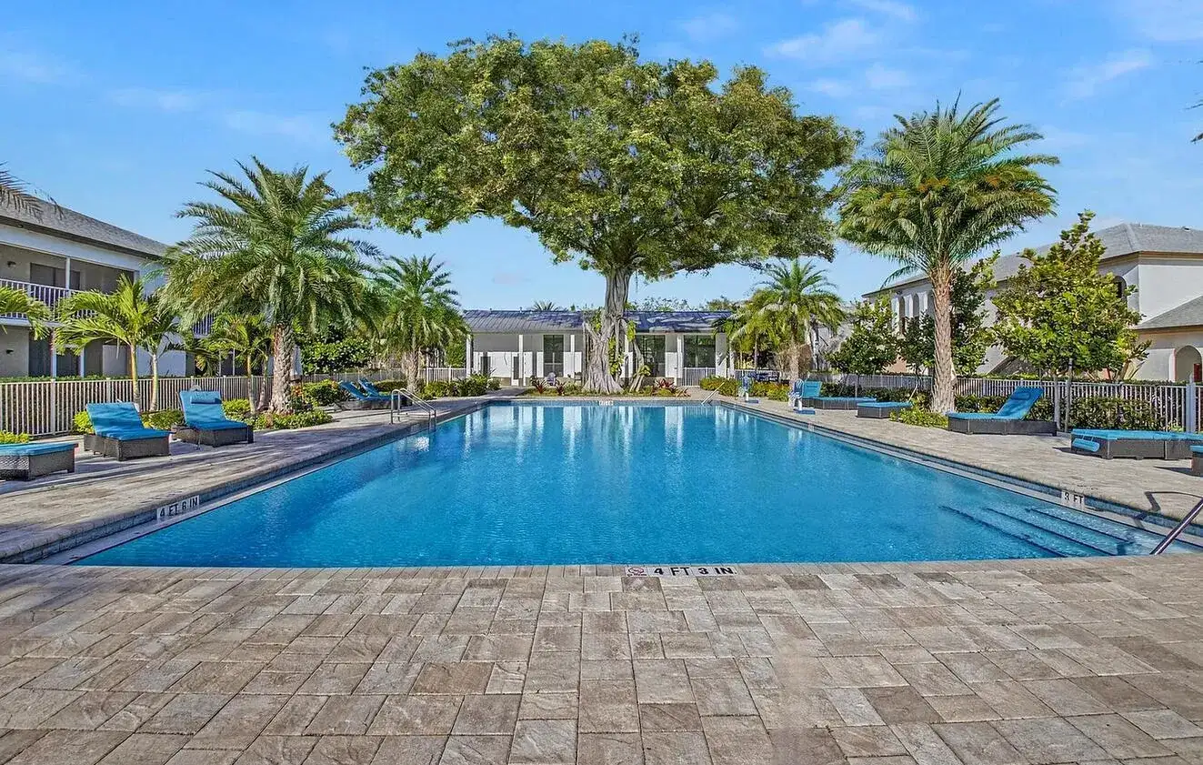 100 W Hidden Valley Boulevard # 302, Boca Raton FL 33487 photo 3