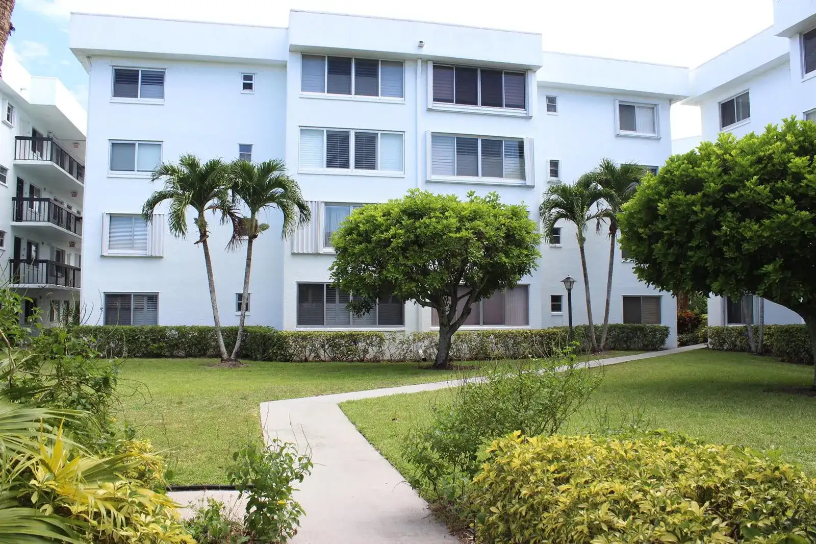 6698 N 10th Ave Avenue N # 218, Lake Worth FL 33467 photo 2