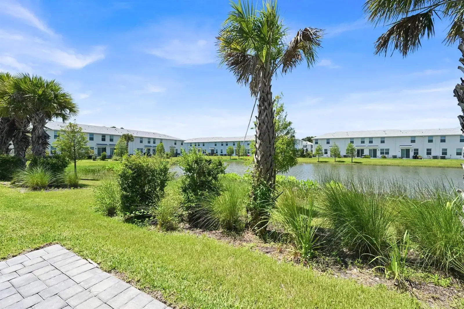 575 Salisbury Circle, Fort Pierce FL 34982 photo 2