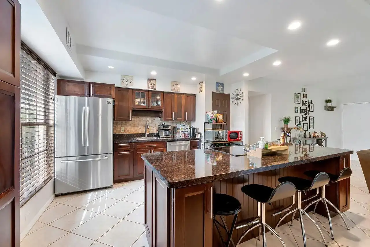 6237 Old Court Road # 104, Boca Raton FL 33433