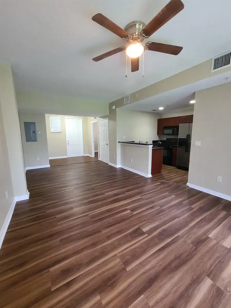 1955 Freeport Drive, Riviera Beach FL 33404 photo 3