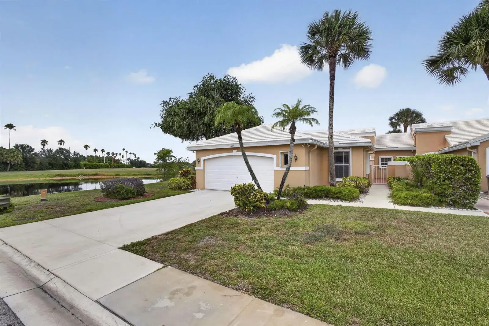 2580 Neaton Court, Wellington FL 33414 photo 3