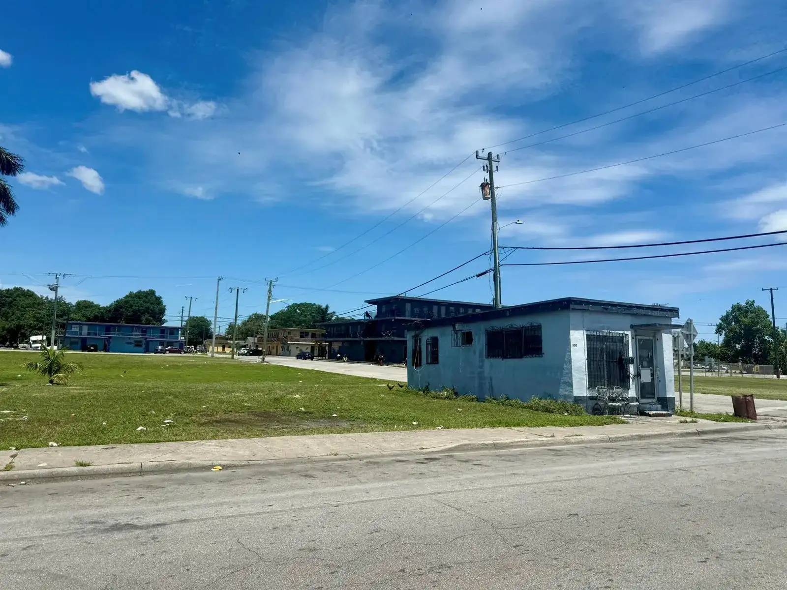 300 SW 5th Street, Belle Glade FL 33430 photo 4
