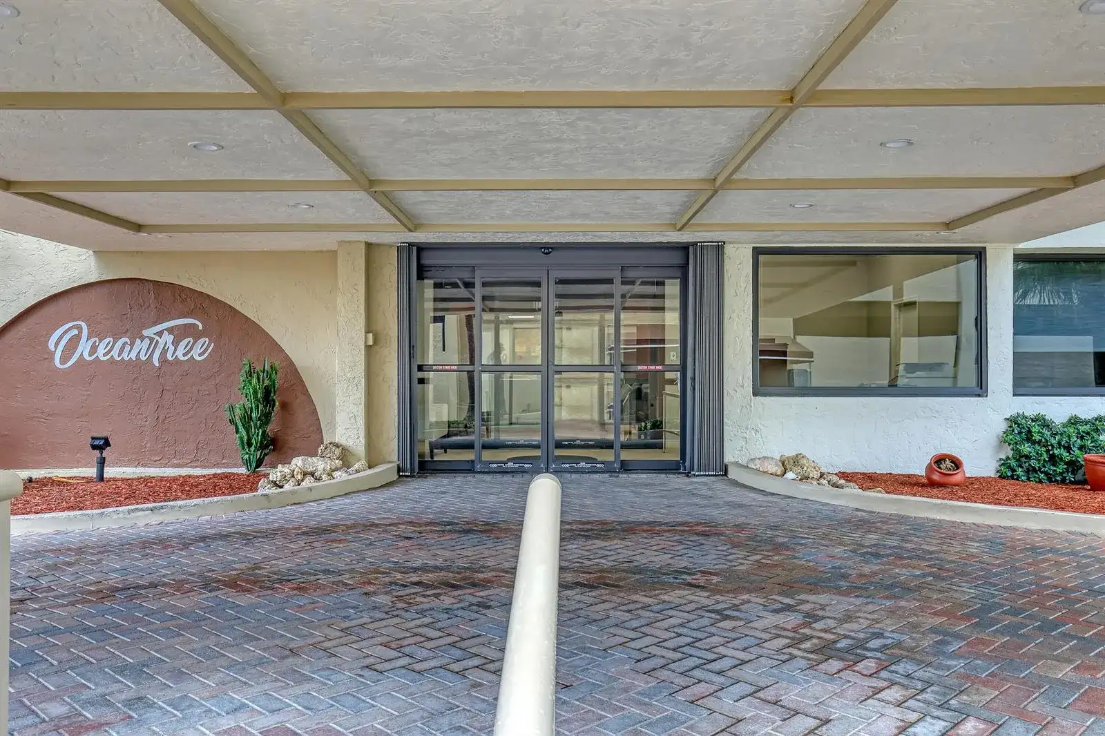 3400 N Ocean Drive # 101, Singer Island FL 33404 photo 2
