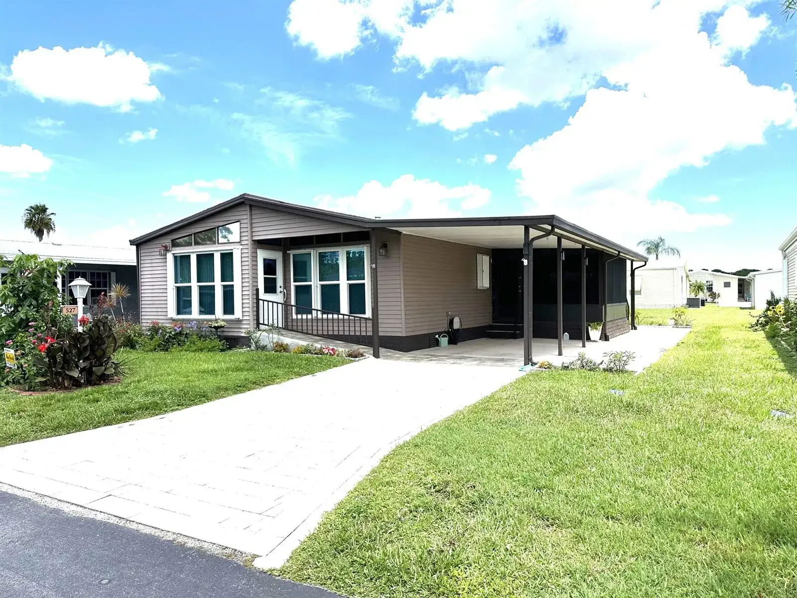 527 Tropical Isles Circle # 30, Fort Pierce FL 34982 photo 2