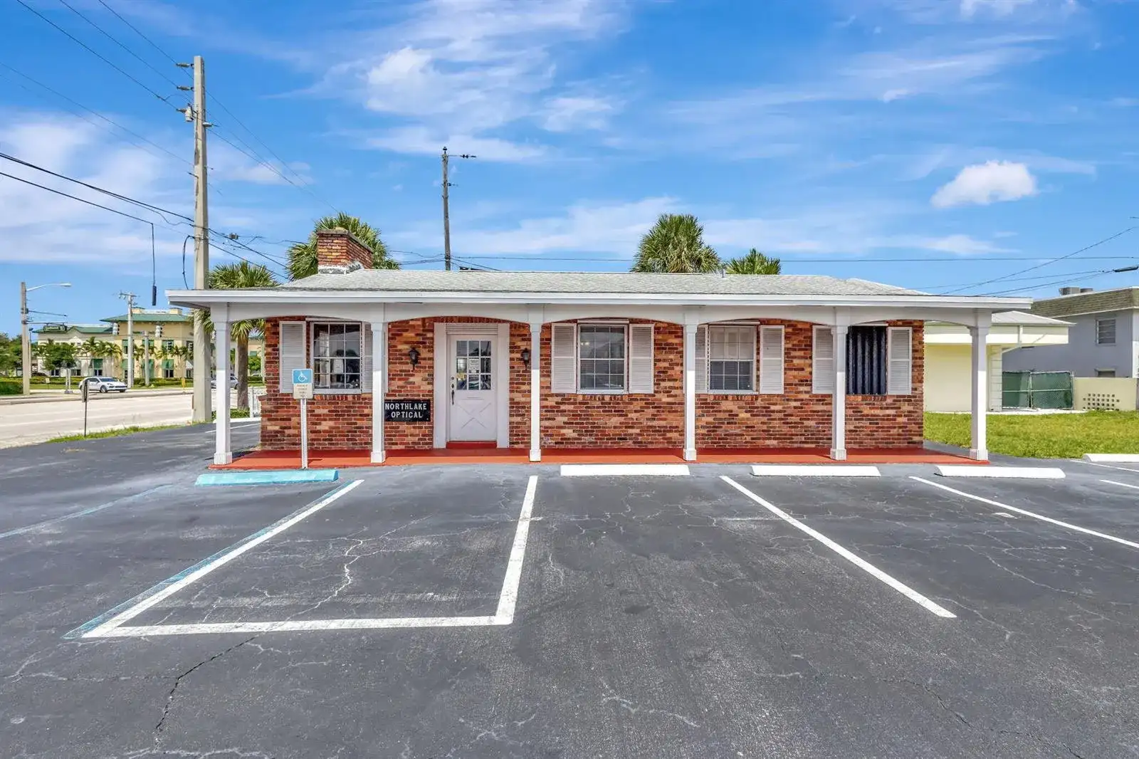 610 Northlake Boulevard, Lake Park FL 33408 photo 4
