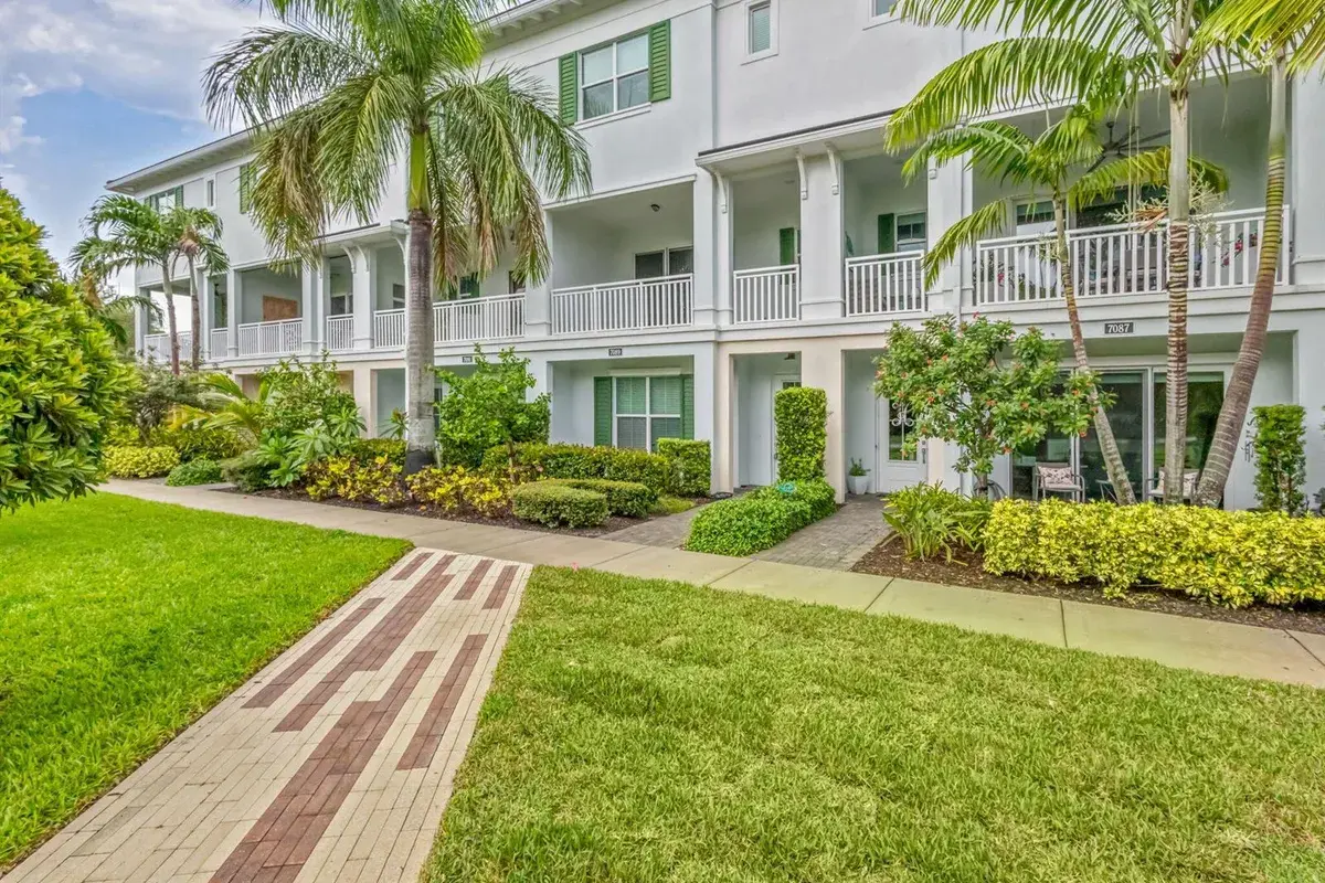 7089 Edison Place, Palm Beach Gardens FL 33418