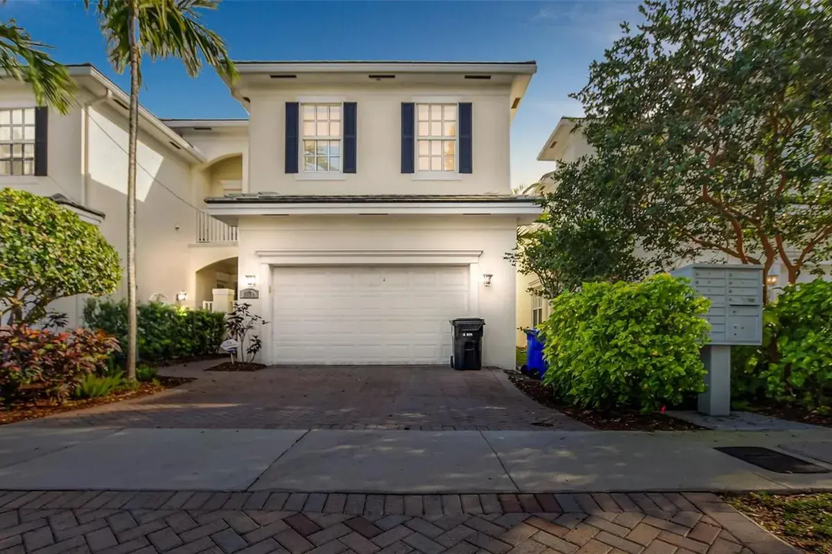 1750 NE 12th Street, Fort Lauderdale FL 33304