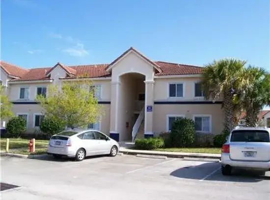 1103 Golden Lakes Boulevard # 1013, West Palm Beach FL 33411
