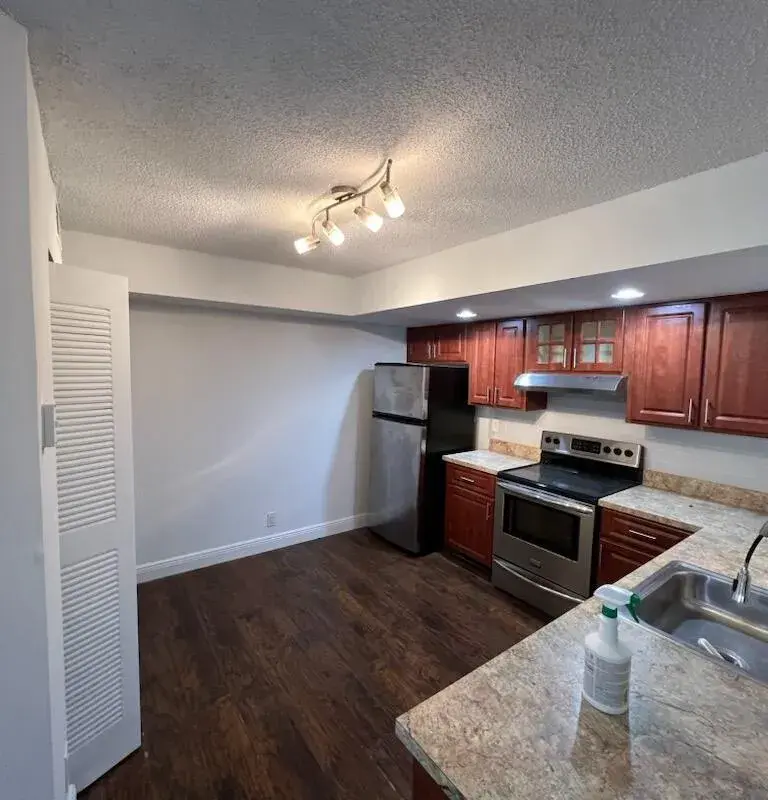5721 Riverside Drive, Coral Springs FL 33067