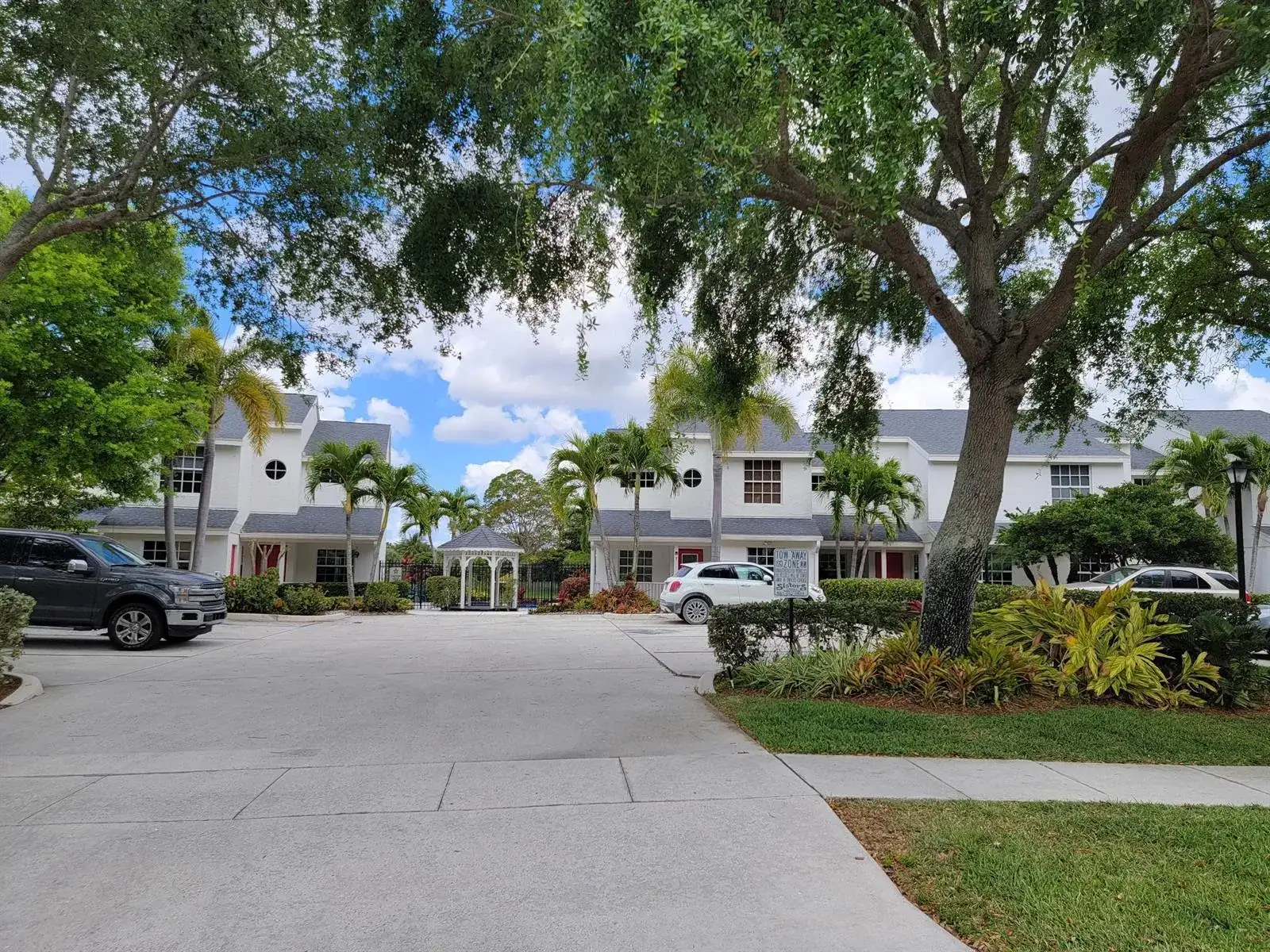 12574 Westhampton Circle # I, Wellington FL 33414 photo 2