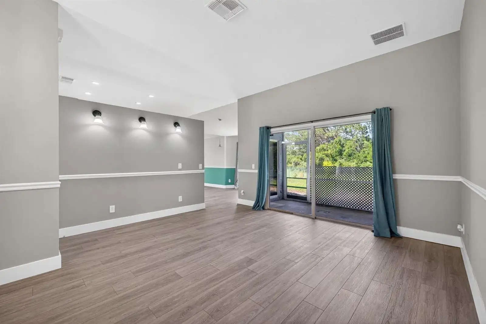 2801 SW Kasson Court, Port St. Lucie FL 34953 photo 2