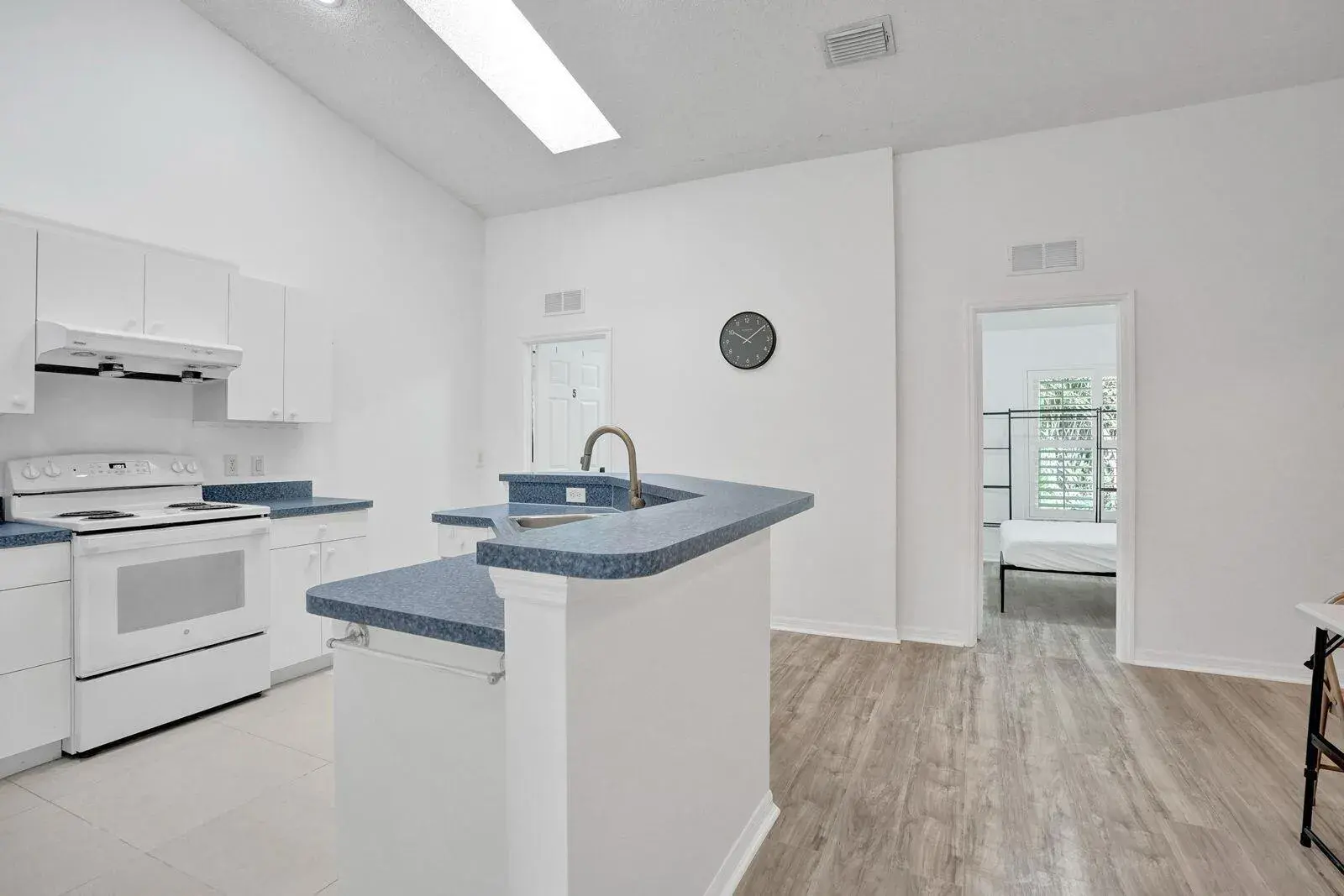 1212 SE Petunia Avenue, Port St. Lucie FL 34952