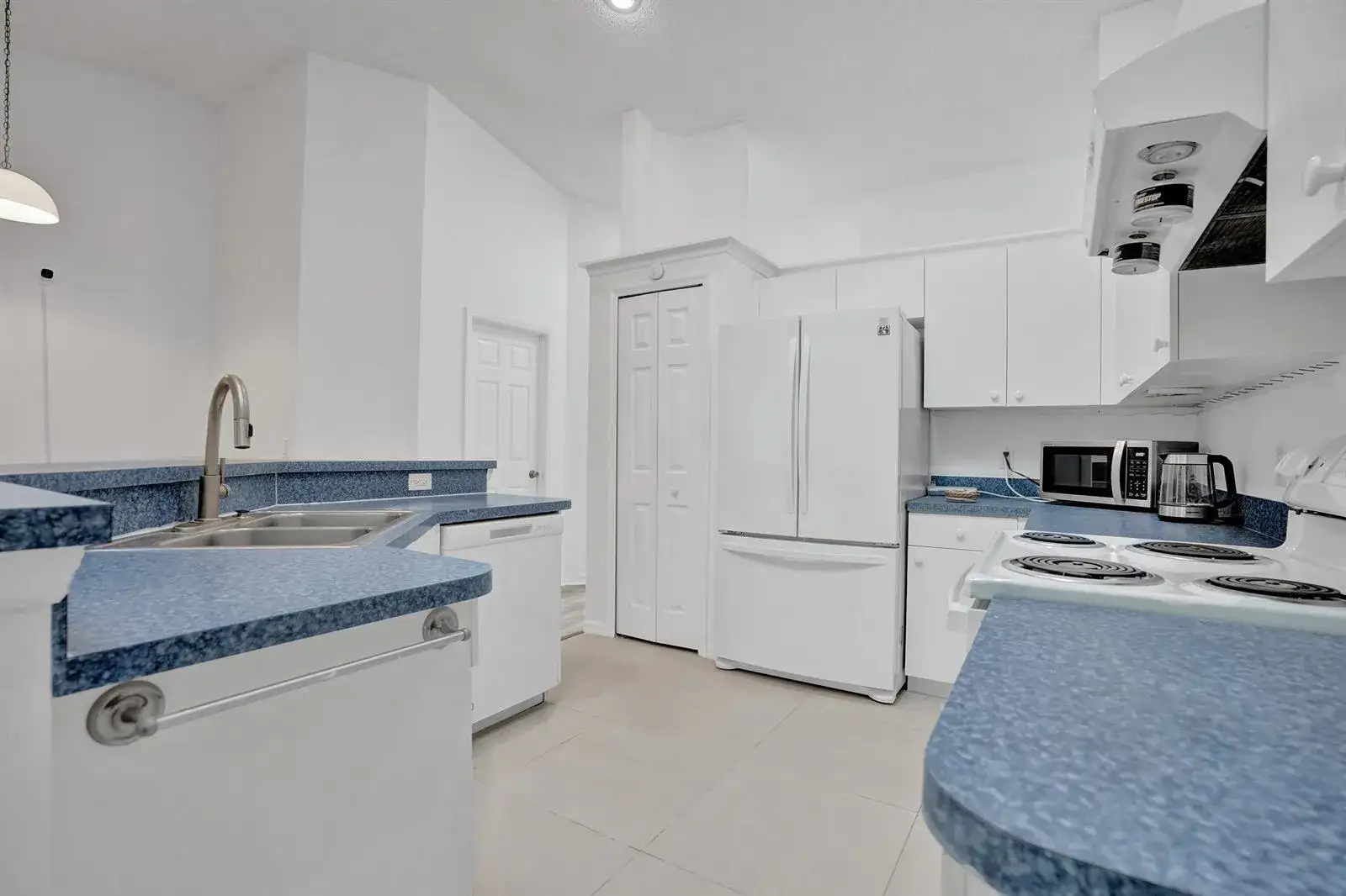 1212 SE Petunia Avenue, Port St. Lucie FL 34952 photo 5