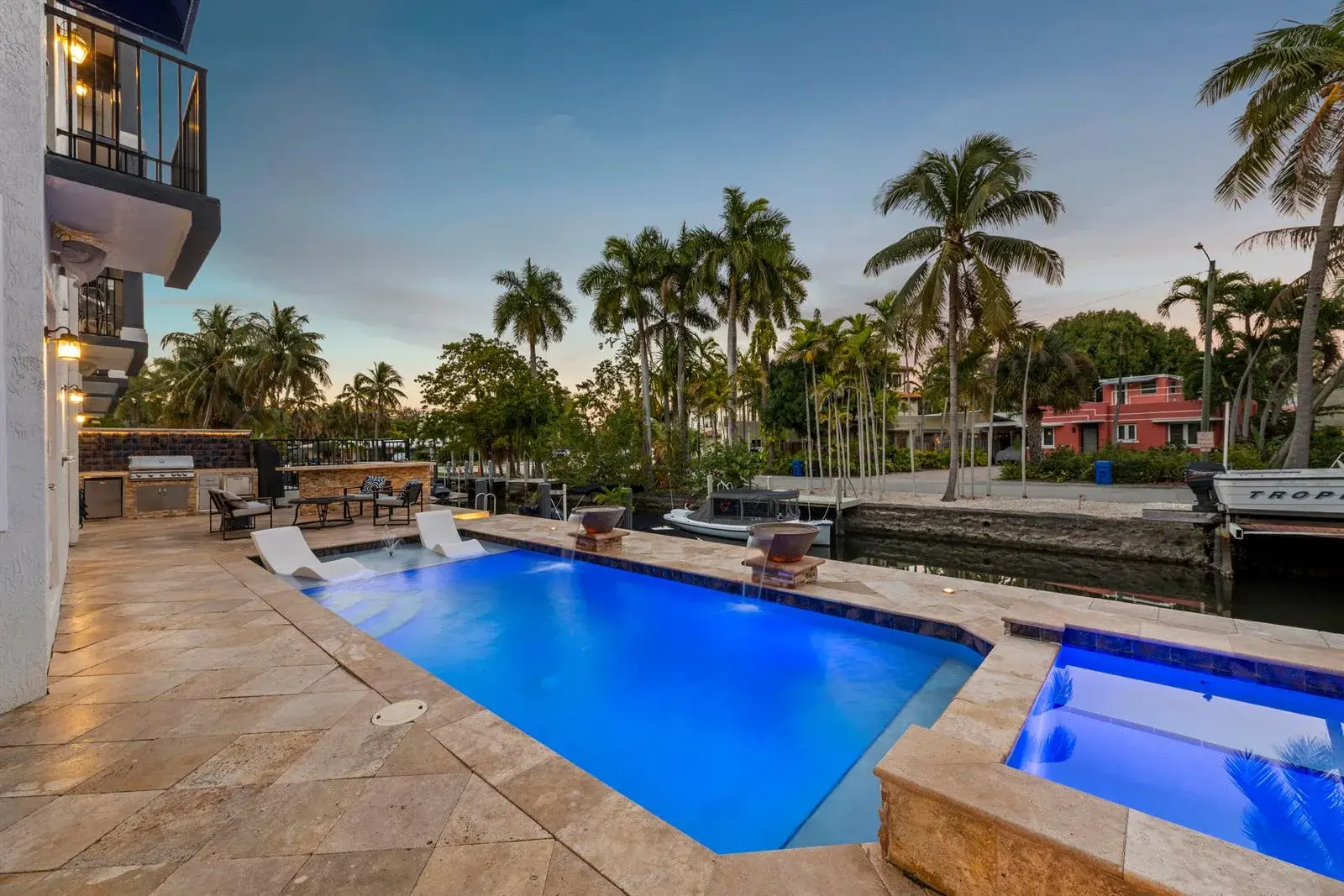 208 SE 10th Terrace, Fort Lauderdale FL 33301