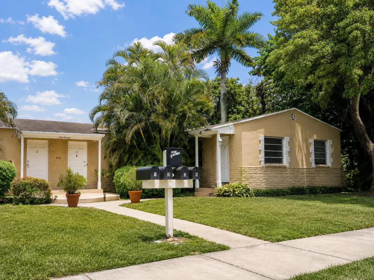 916 SW 8th Avenue # 4, Fort Lauderdale FL 33315