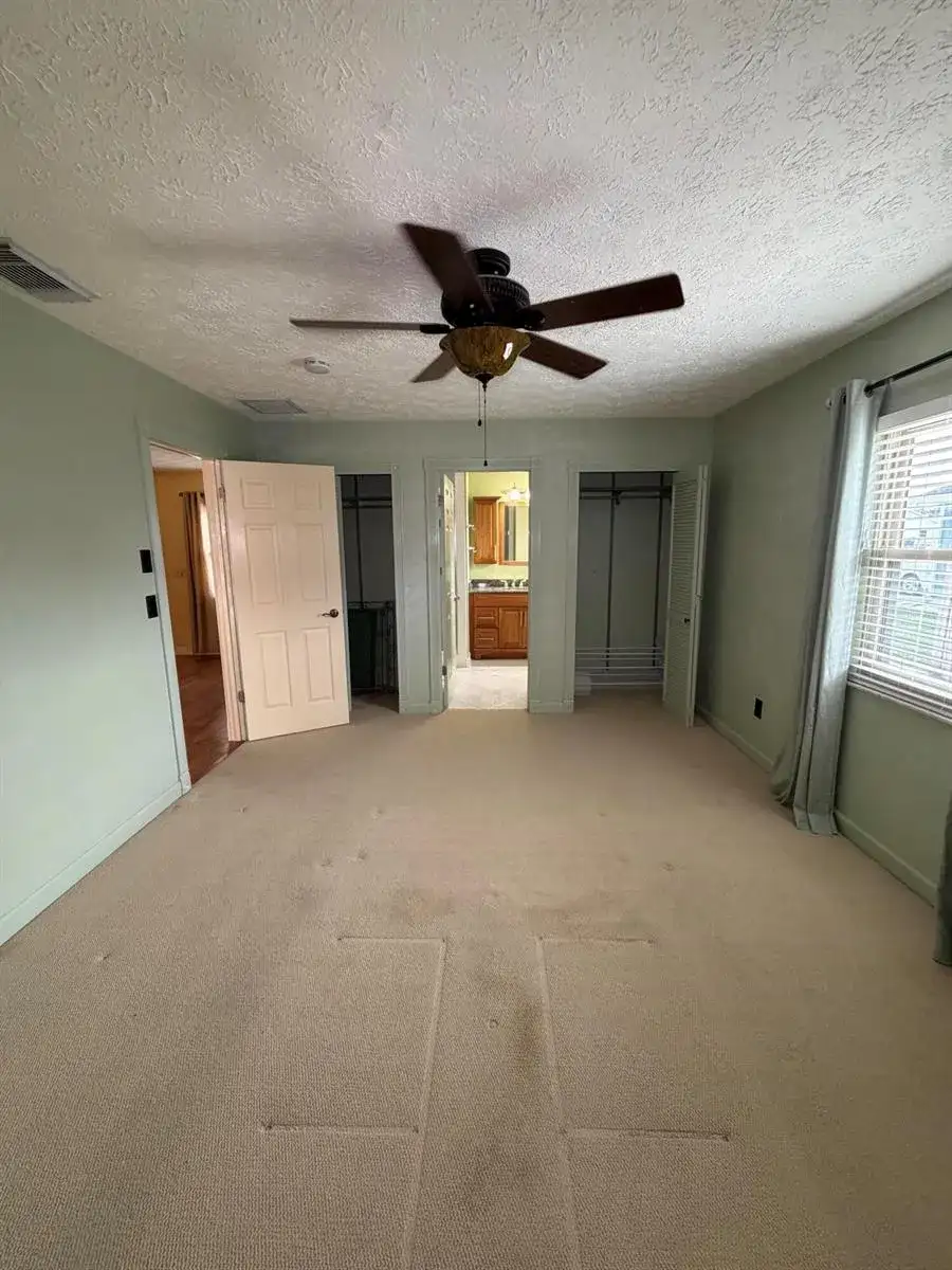 542 NW La Brea Avenue, Port St. Lucie FL 34983 photo 3
