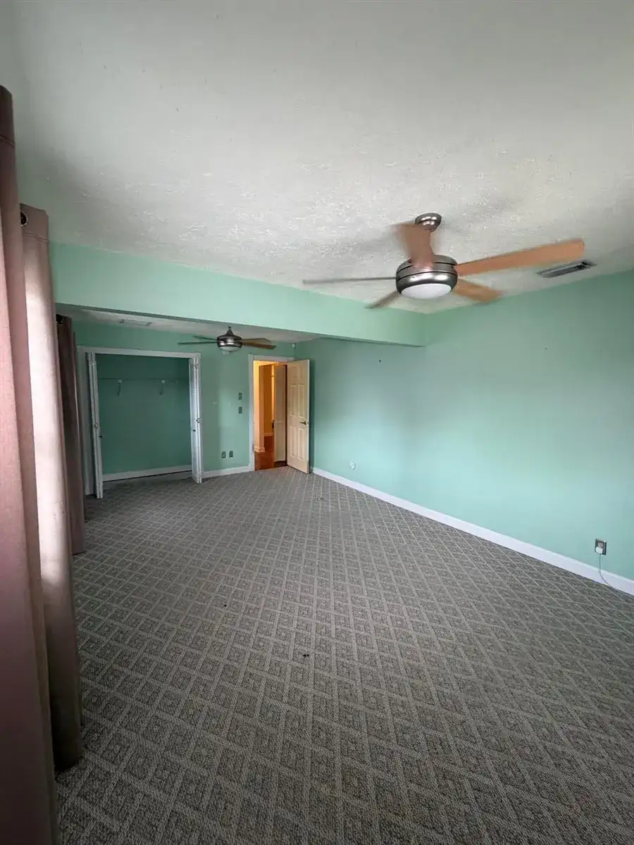 542 NW La Brea Avenue, Port St. Lucie FL 34983 photo 5