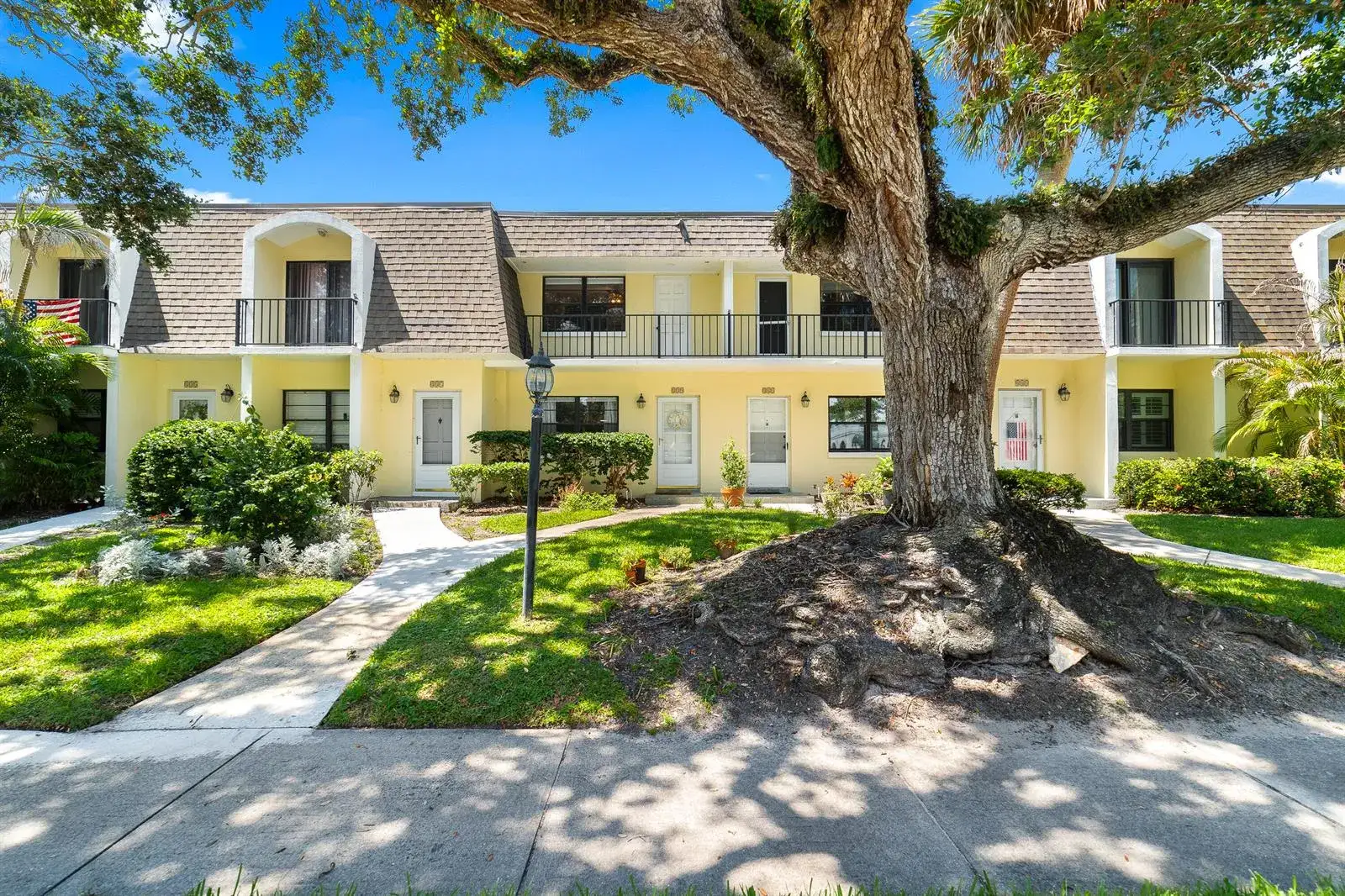 839 Camelia Lane # 8, Vero Beach FL 32963