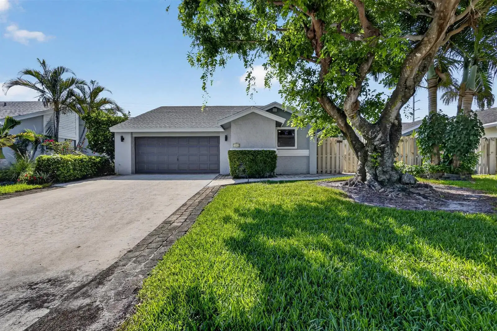 1055 NW 18th Avenue, Delray Beach FL 33445 photo 2