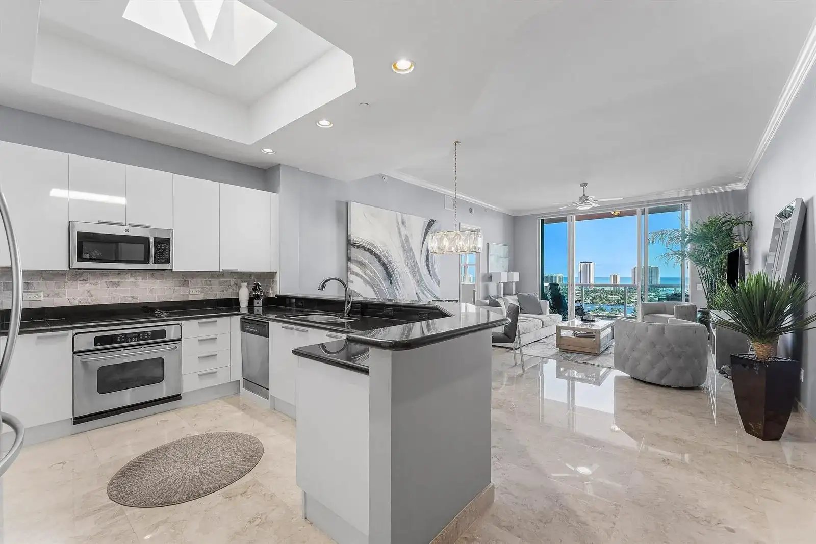 2640 Lake Shore Drive # 2215, Riviera Beach FL 33404 photo 2