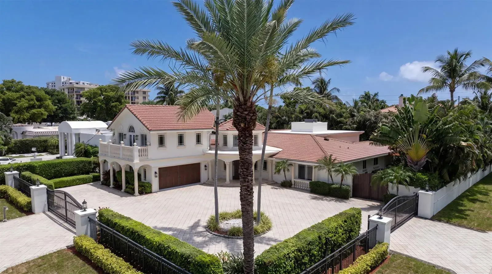 1098 Spanish River Road, Boca Raton FL 33432