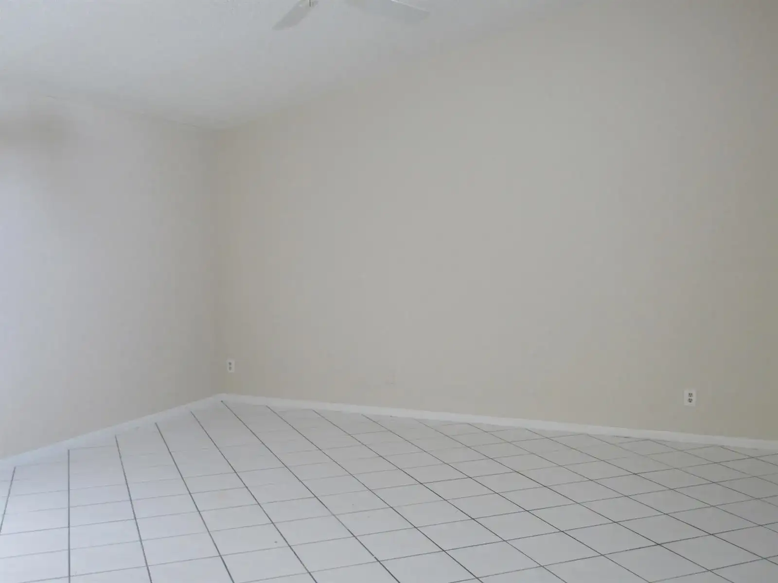 1065 Manor Drive, Palm Springs FL 33461 photo 2