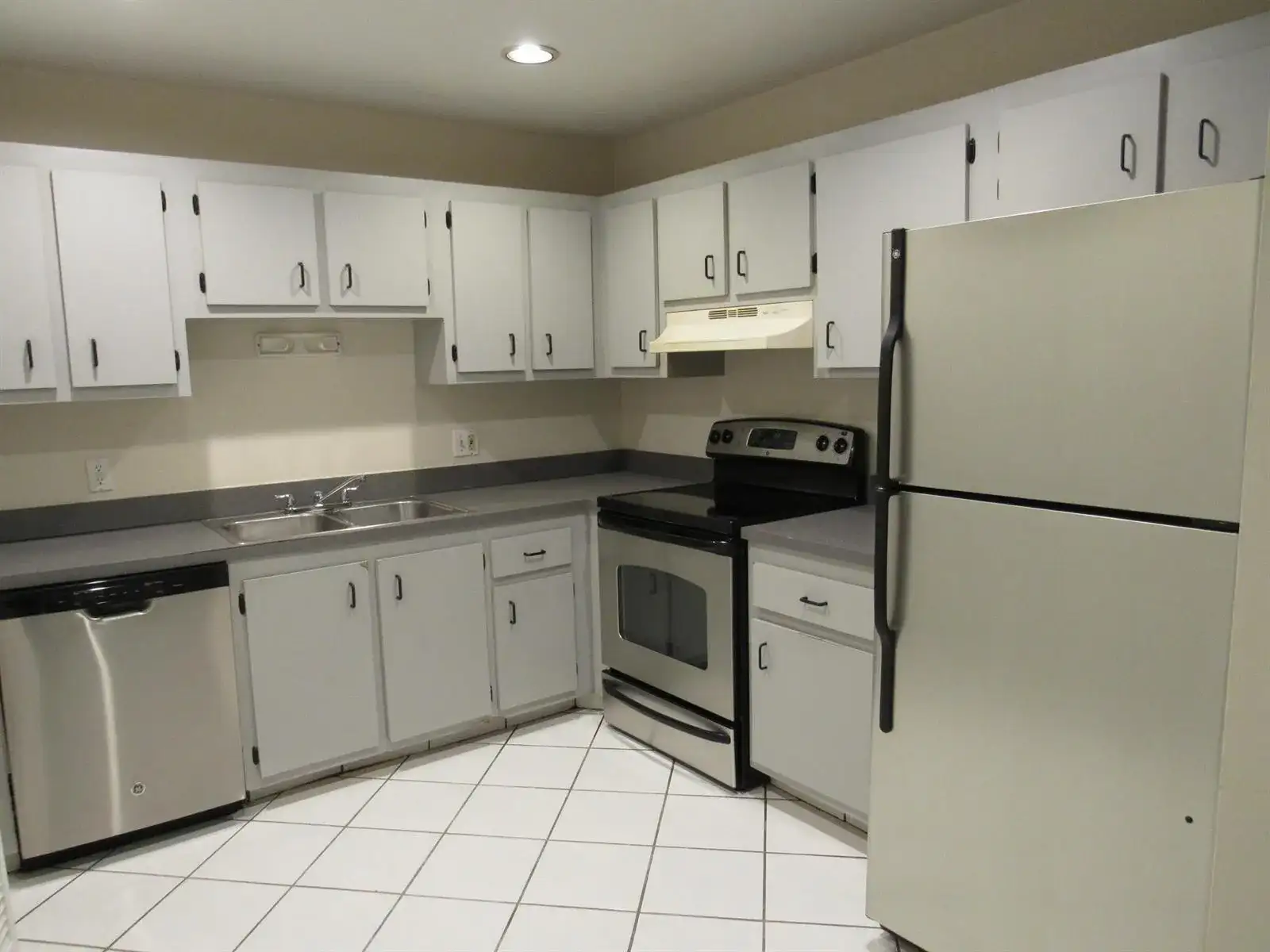 1065 Manor Drive, Palm Springs FL 33461 photo 5