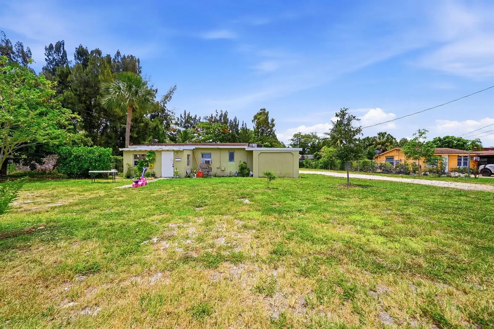 700 SW 8th Street, Pompano Beach FL 33060
